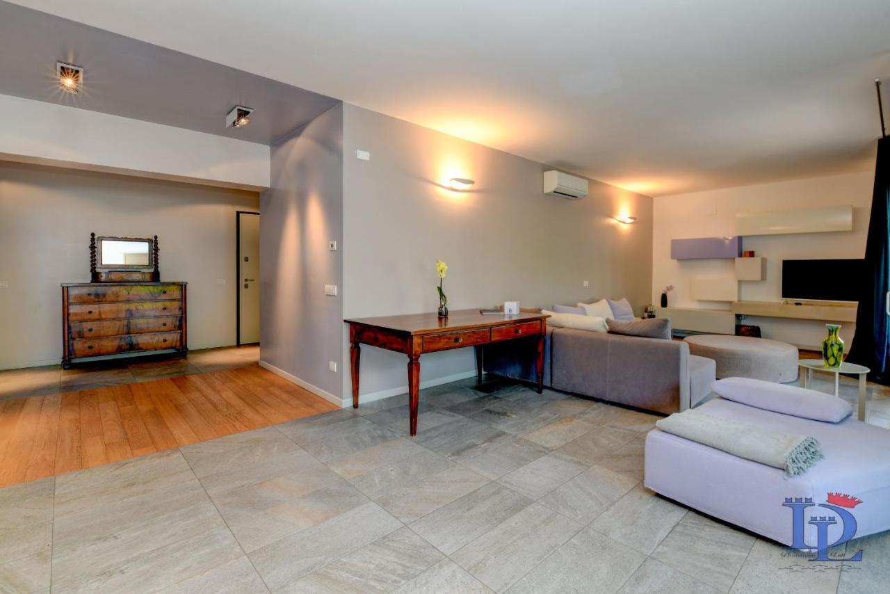 Desenzanoloft Official Partner Marriott Homes & Villas - Oscar Luxury Suite Дезенцано-дель-Гарда Екстер'єр фото