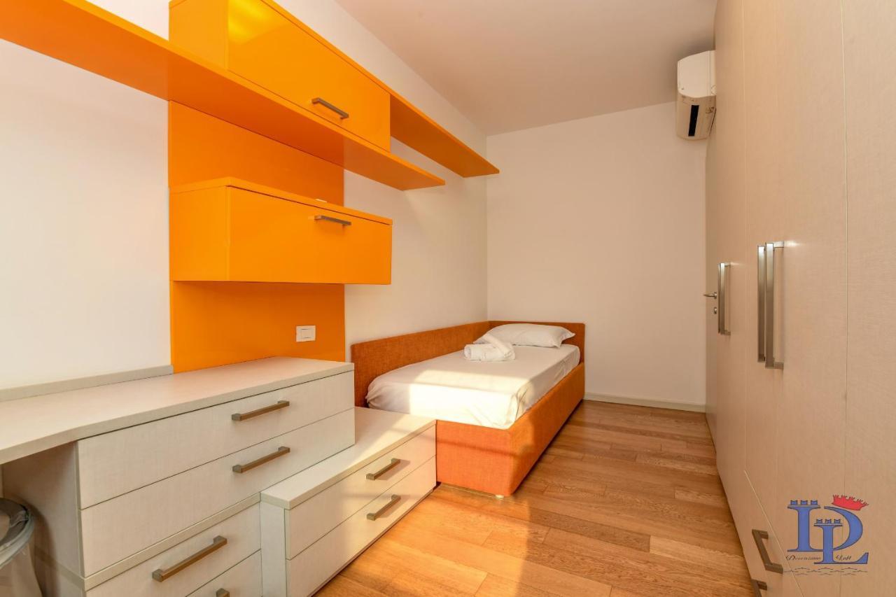Desenzanoloft Official Partner Marriott Homes & Villas - Oscar Luxury Suite Дезенцано-дель-Гарда Екстер'єр фото